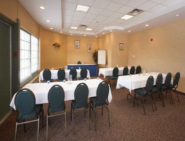 Hotel Travelodge By Wyndham East 2*