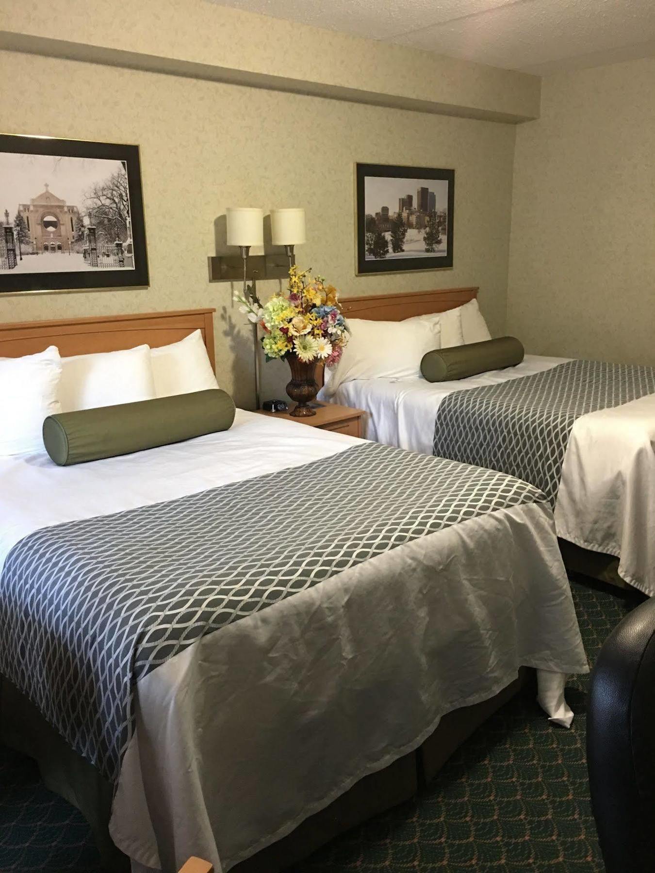 Travelodge By Wyndham East Winnipeg